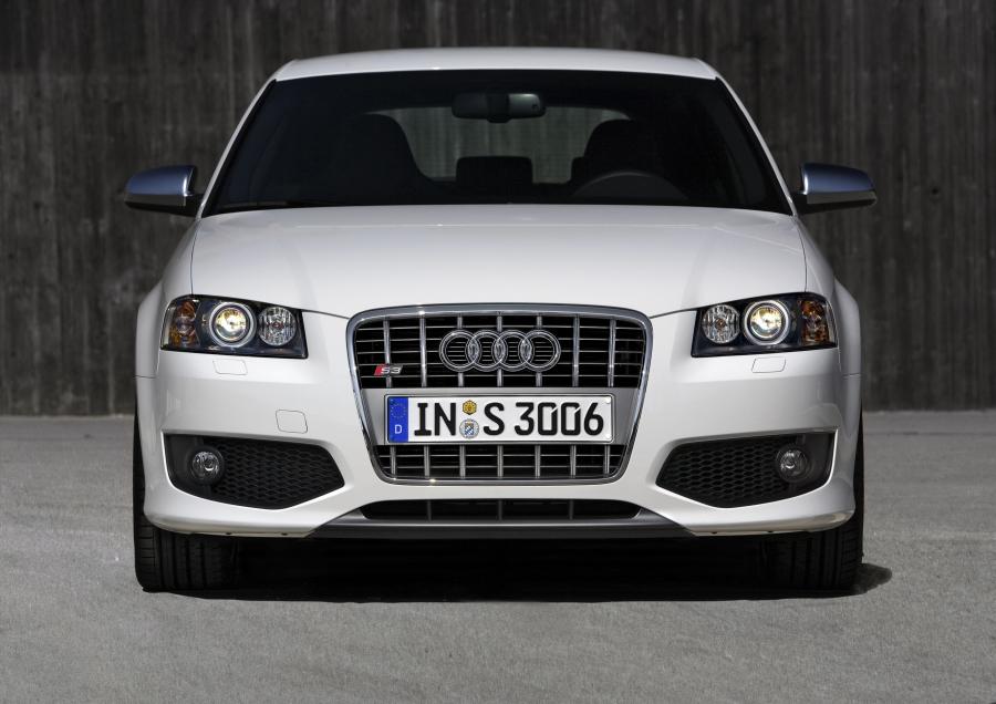  Audi S3 (8P) 2006 года  (WW) (фото 9 из 28)